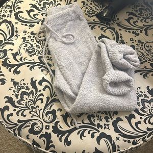 COPY - Fuzzy skinny leg pant size medium